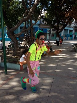 De fiesta en el parque de Monte y Belascoain
